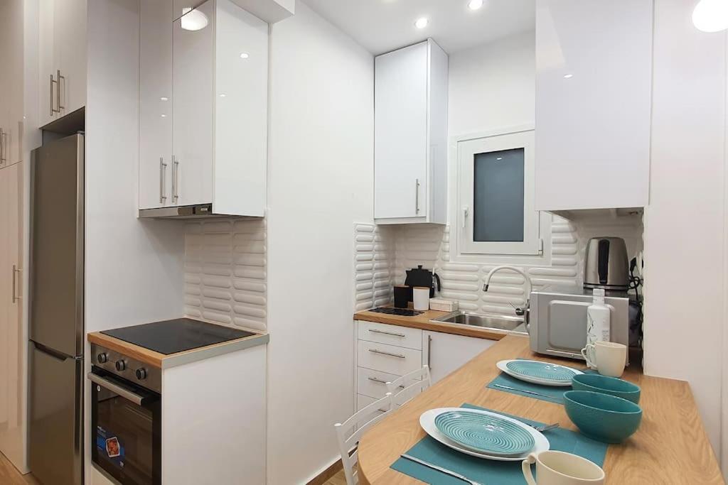 Acropolis Thisio Apartment 2 Bedrooms 2 Bathrooms Athena Bagian luar foto